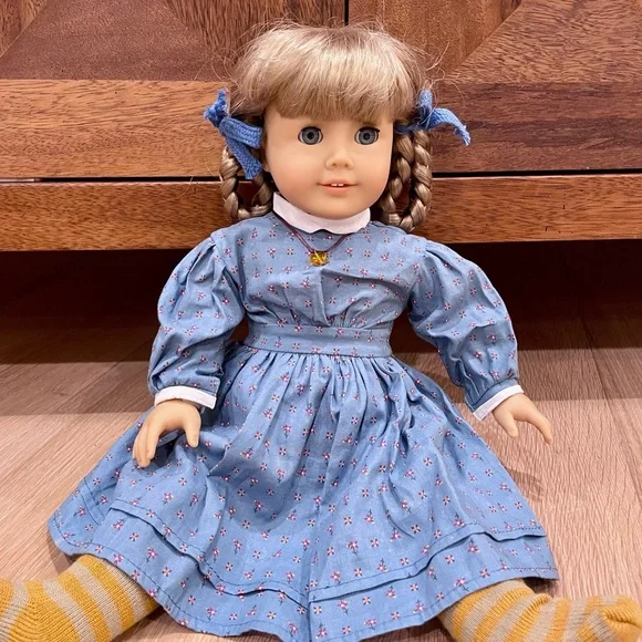 American Girl Kirsten Doll with Multiple outfits, accessories… - Picture 2 of 11